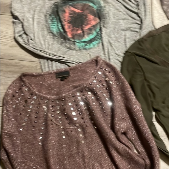 Long sleeve medium bundle. - Picture 2 of 4